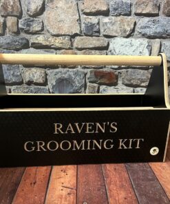 grooming kit with brushes