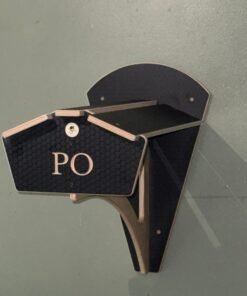 side view of the saddle hanger